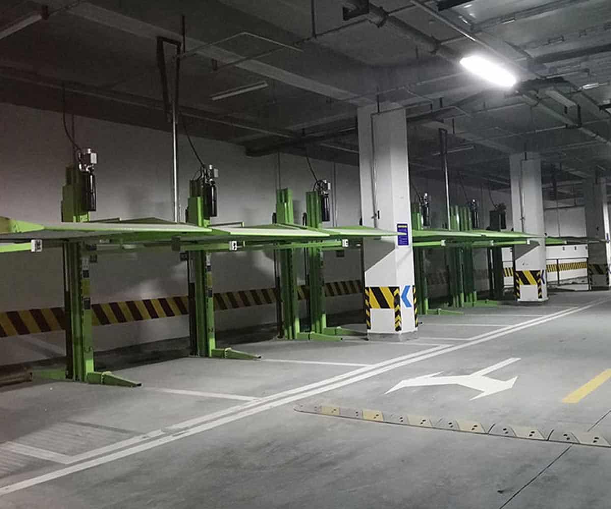 四柱简易升降类机械车位租赁.jpg